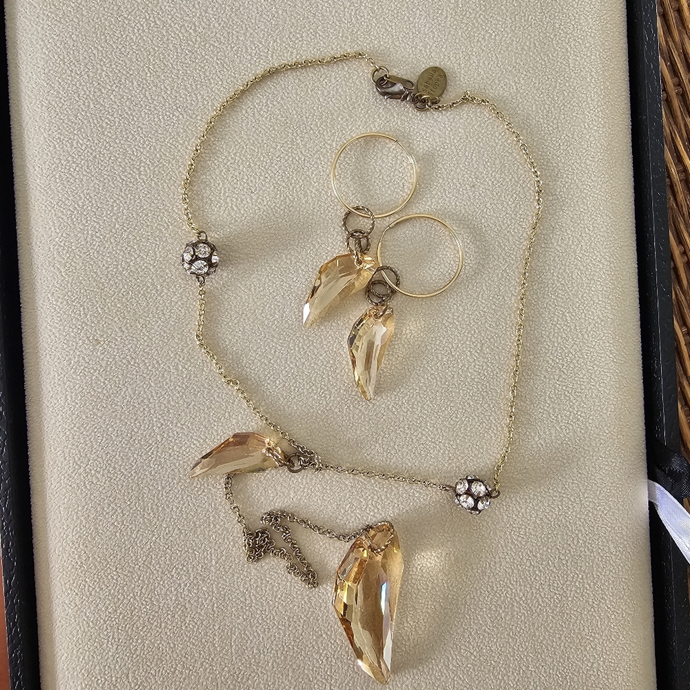 Swarovski Elements necklace & earrings set